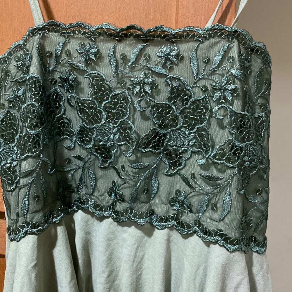 07 - Elegant sequined Tank Top - Emerald green